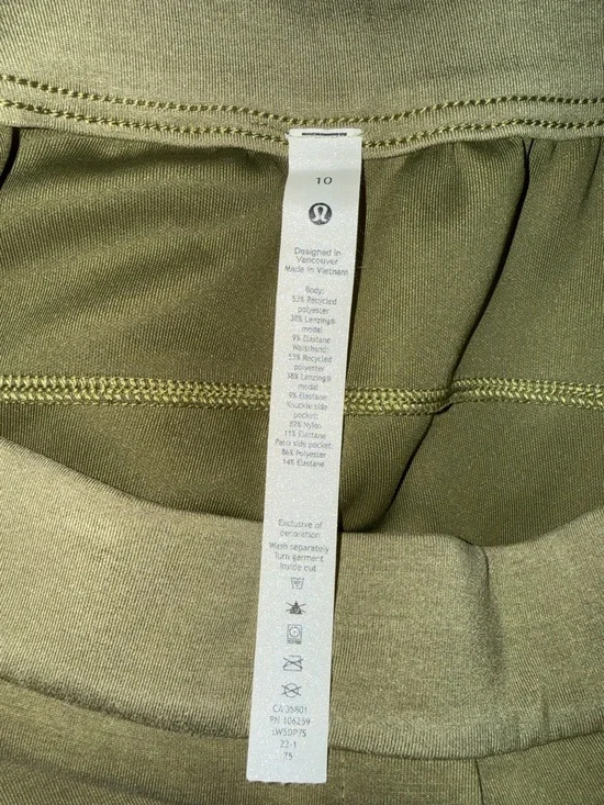 Lululemon Softstreme Relaxed High-Rise Pant - Picture 4 of 5